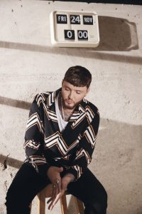 James Arthur meztelenre vetkőzteti lelkét legújabb, Naked című szerzeményében