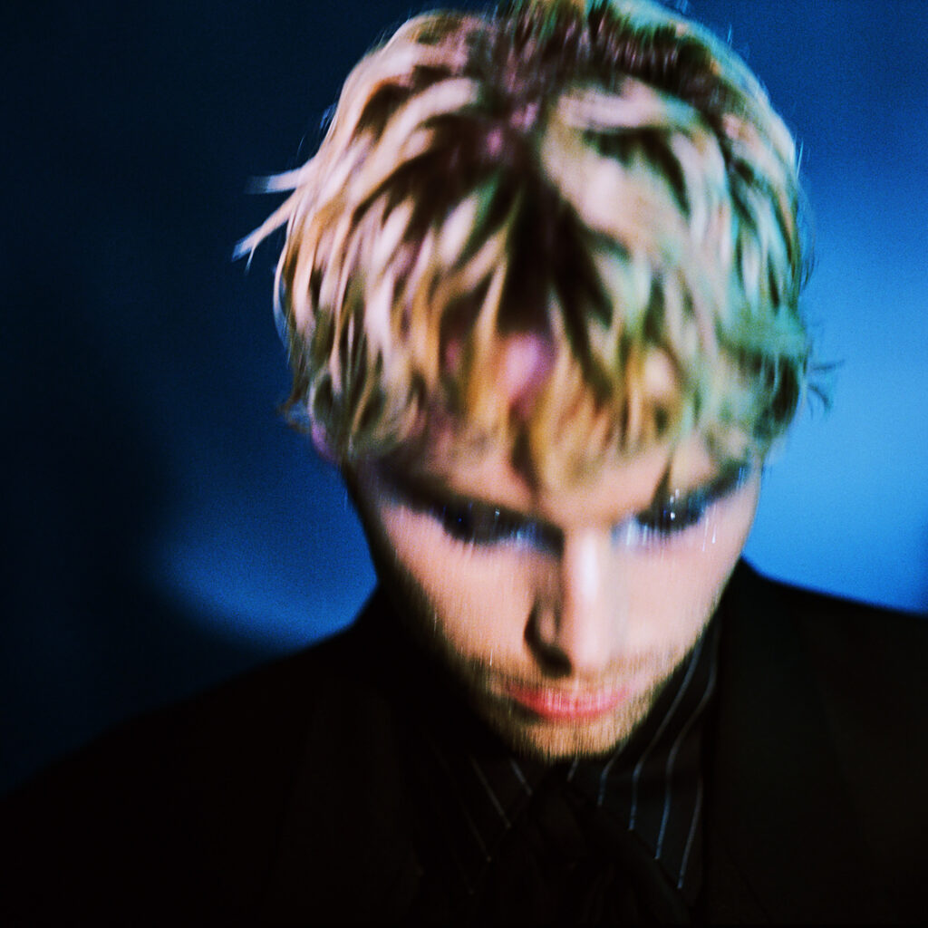 Luke Hemmings - boy (EP)