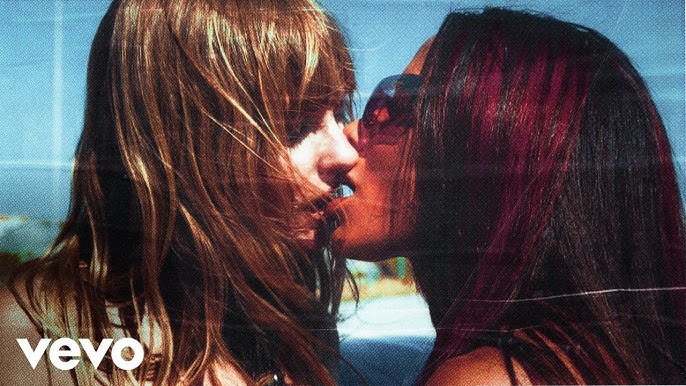 Victoria with Anitta - GET UP B*TCH! shake ya ass